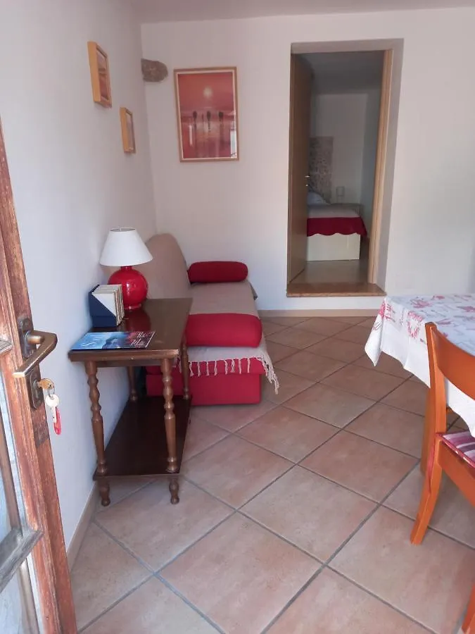 Antica Corte Albisano Appartement Torri Del Benaco 0*,  Italië